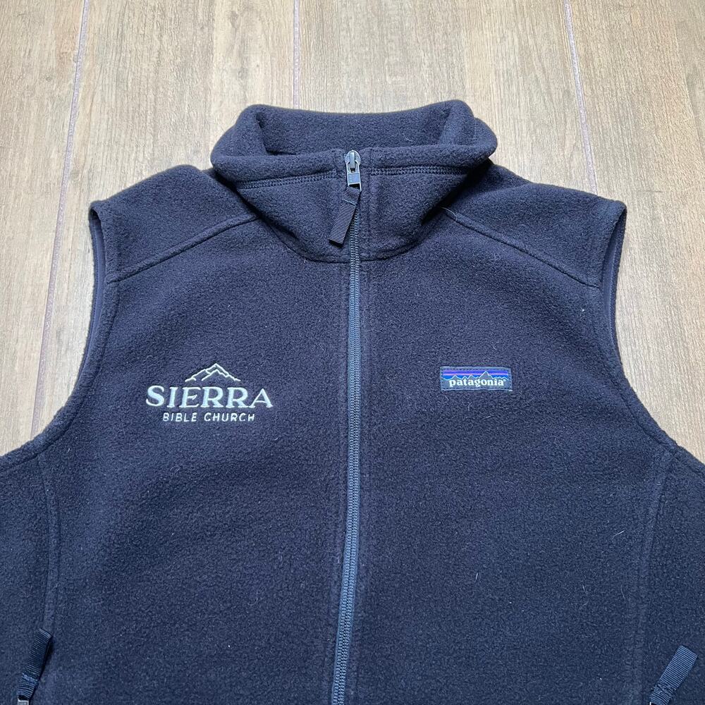 Patagonia Synchilla Fleece Vest Womens L Black Full Zip Sierra Church Logo - Picture 3 of 15